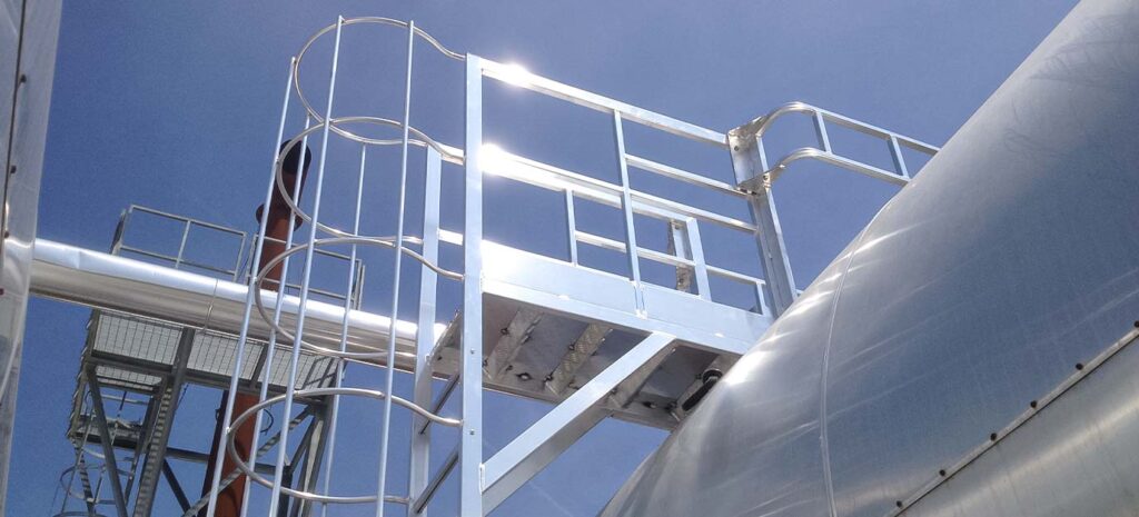 Dettaglio quota di sbarco scala marinara per industria - © Metalsystem Milano