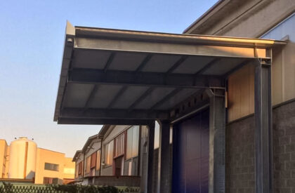 Tettoie in ferro certificate simplex per depositi e magazzini - © Metalsystem Milano