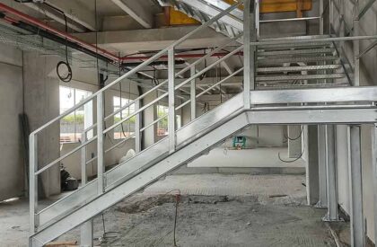 Scale interne per struttura produzione ASM Vercelli - Metalsystem Milano